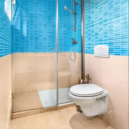 Linda Oura 4br 10 New For Rent!