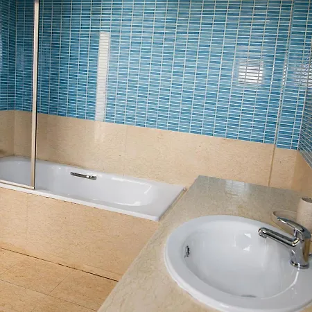 Prázdninový dům Linda Oura 4br 10 New For Rent! *