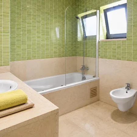 Prázdninový dům Linda Oura 4br 10 New For Rent! *
