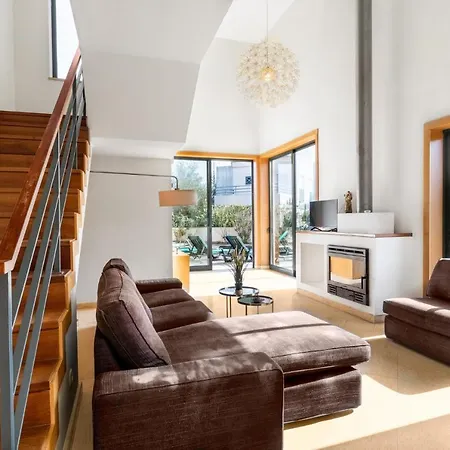 Linda Oura 4br 10 New For Rent! * アルブフェイラ